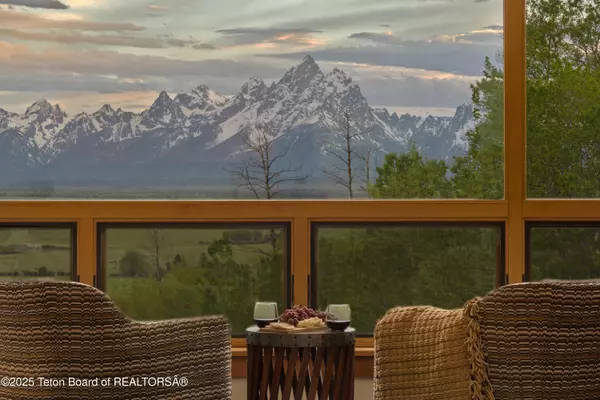 Moran, WY 83013,25000 N DEER Court