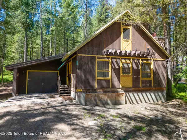 Alpine, WY 83128,739 PINECREST