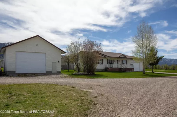 10 50 WEST ST, Bedford, WY 83112