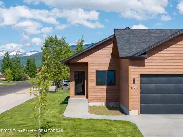 Driggs, ID 83422,833 BOOSHWAY Street