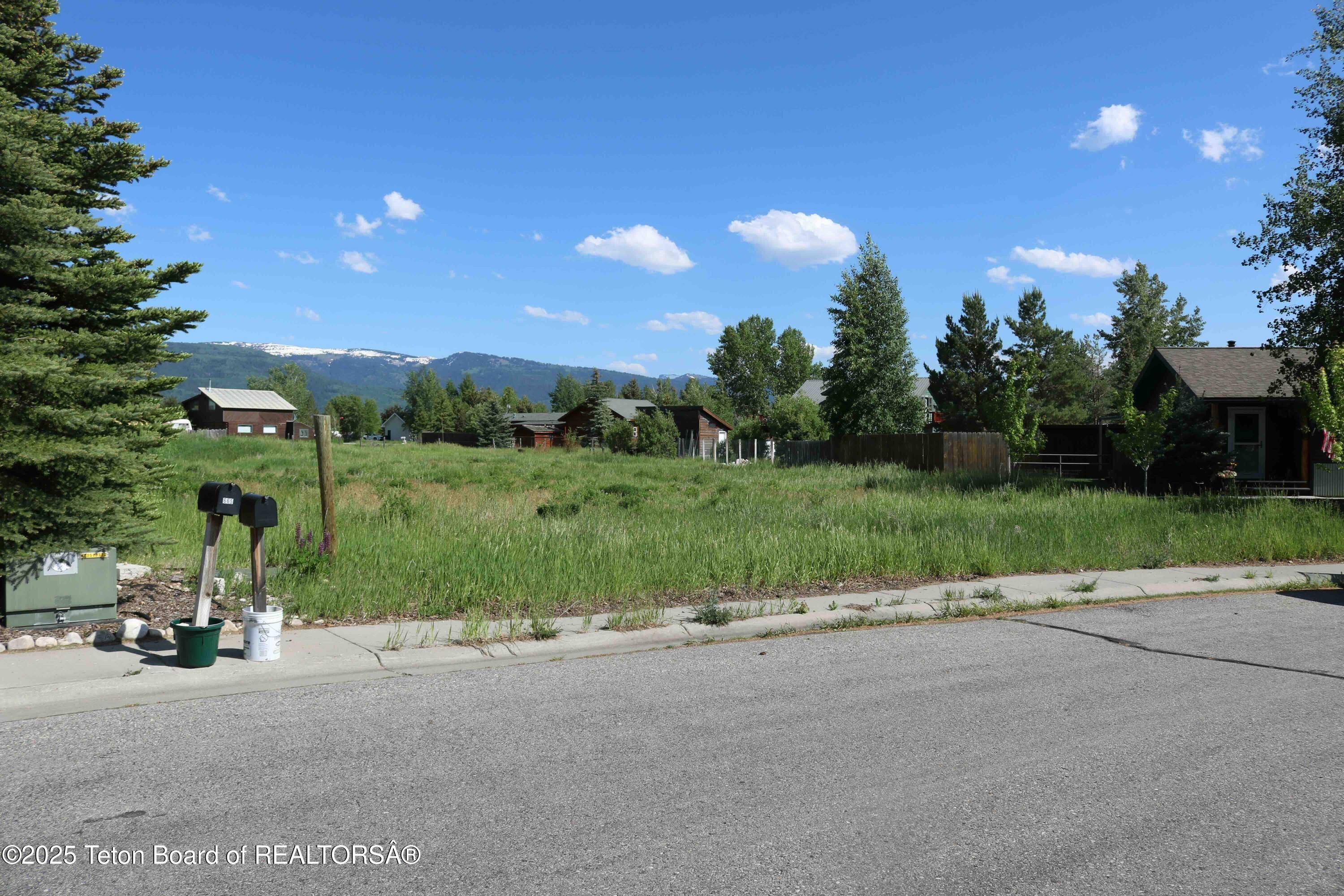 Driggs, ID 83422,660 APPALOOSA Trail
