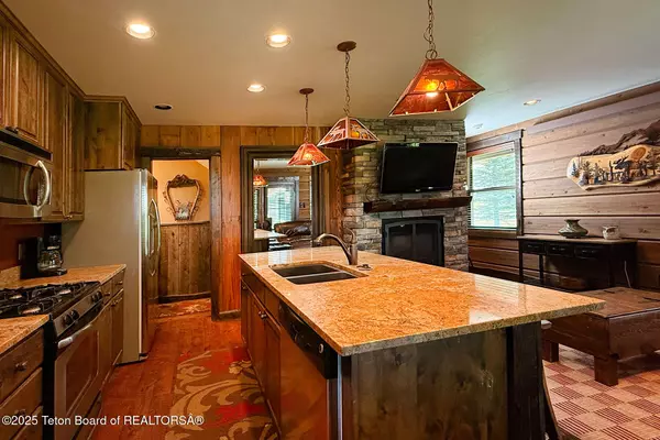 Alpine, WY 83128,322 AIRPORT DR #3