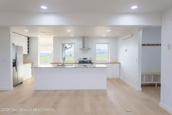 Etna, WY 83118,969 CARIBOU PEAK LOOP