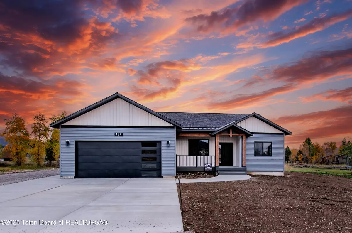 Star Valley Ranch, WY 83127,429 BUTTE Drive