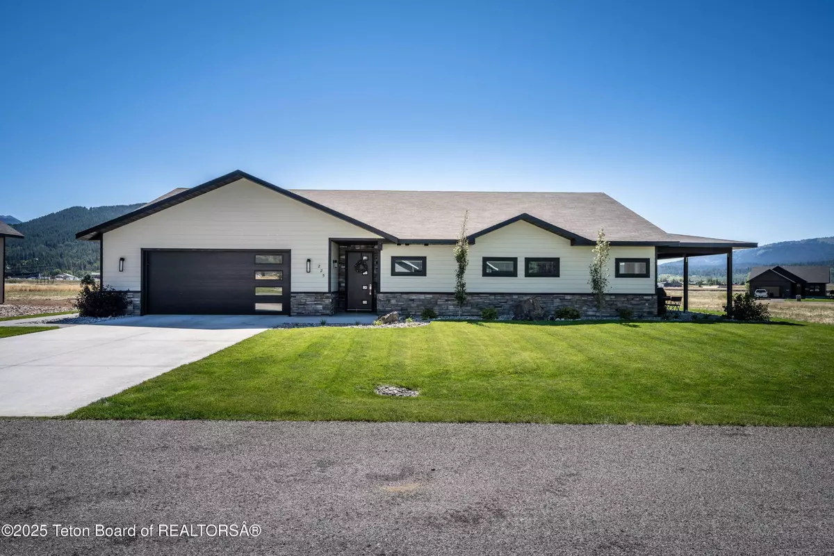 Alpine, WY 83128,225 SWEETGRASS Trail