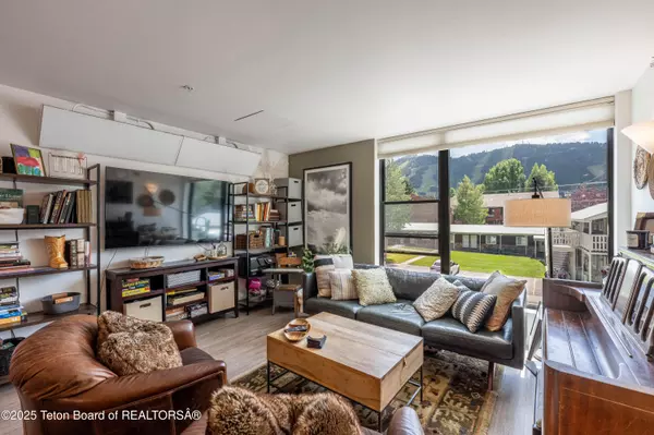 105 MERCILL Avenue #203, Jackson, WY 83001
