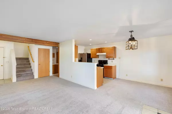 Jackson, WY 83001,1070 ELK RUN Lane #5