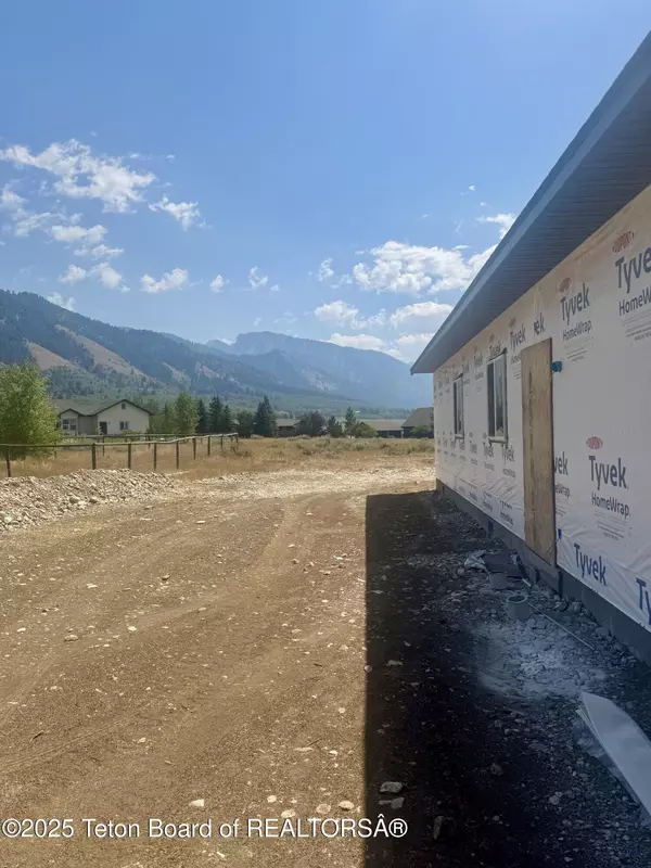 Star Valley Ranch, WY 83127,79 BEAR LAKE DRIVE