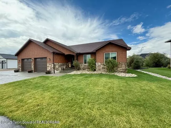 1068 WILLOW COVE Avenue, Pinedale, WY 82941