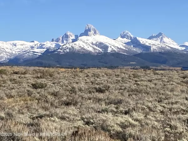 9530 MOUNTIAN VIEW Drive, Tetonia, ID 83452