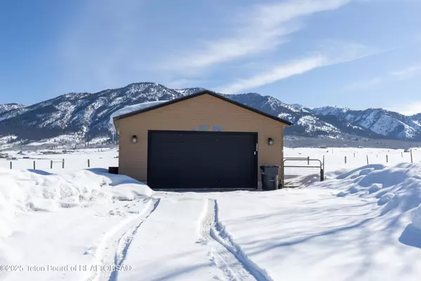 Etna, WY 83118,226 CMR Lane