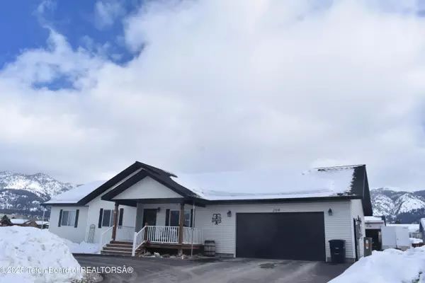 205 HOLLY Drive, Star Valley Ranch, WY 83127