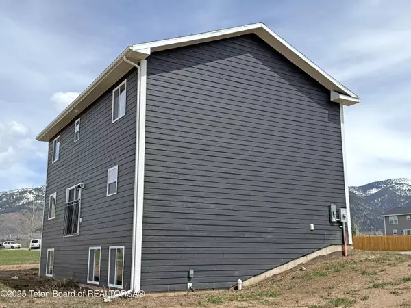 Etna, WY 83118,395 LITTLE GREYS LP