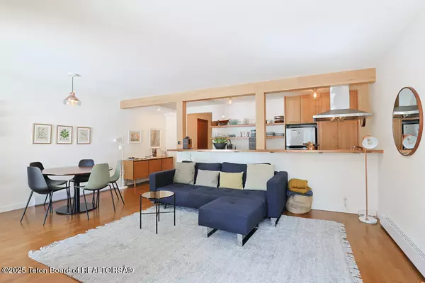 Wilson, WY 83014,3730 N LAKE CREEK #25-1-2