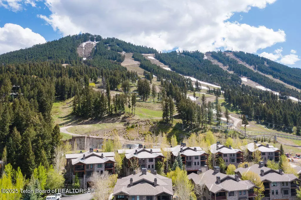 Jackson, WY 83001,551 SNOW KING LOOP #512