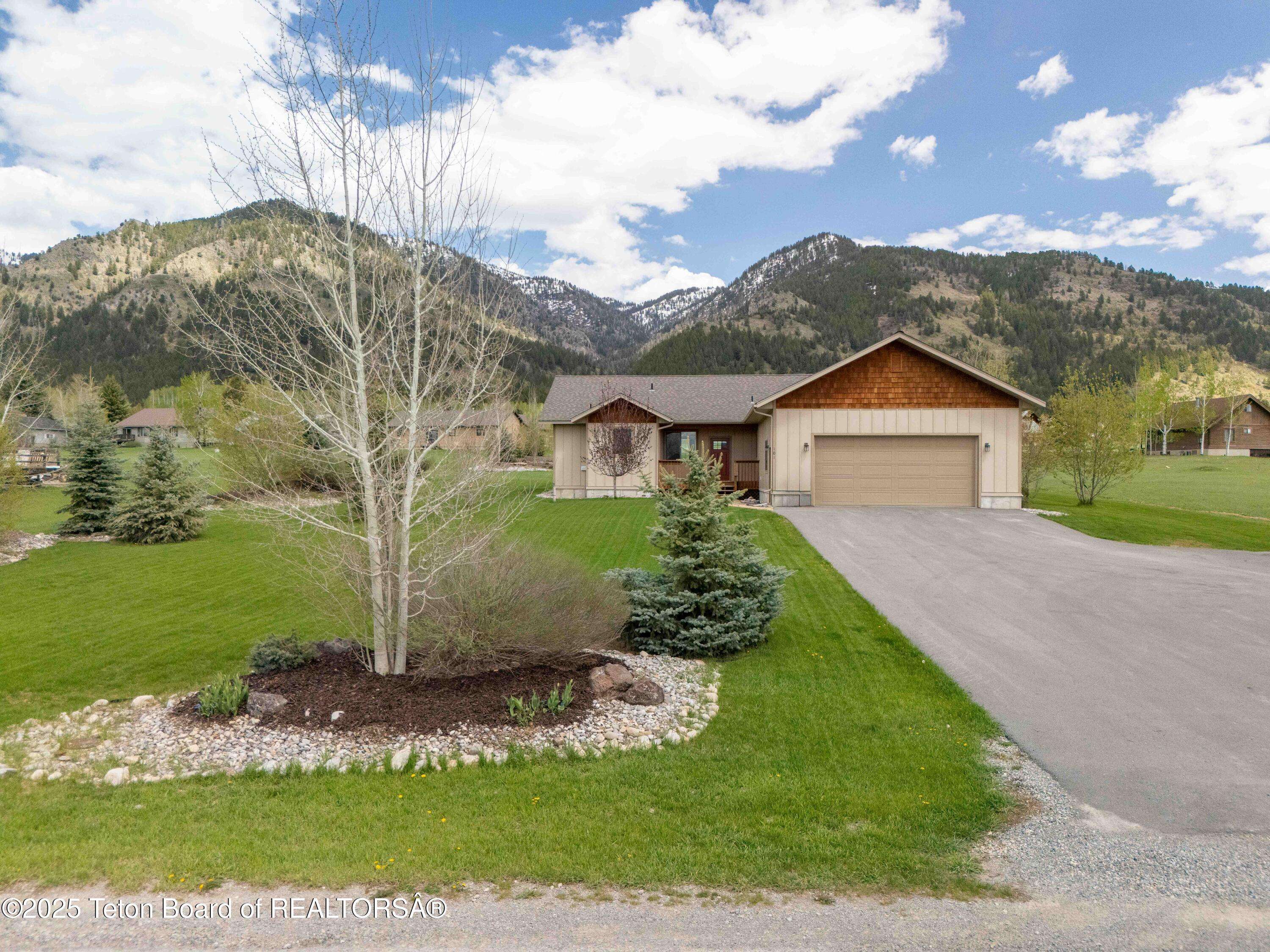 101 ALTA Drive, Star Valley Ranch, WY 83127
