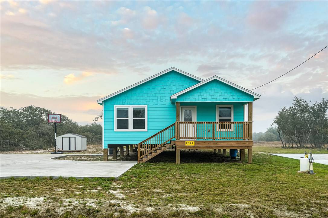 2127 Lone Star,  Rockport,  TX 78372