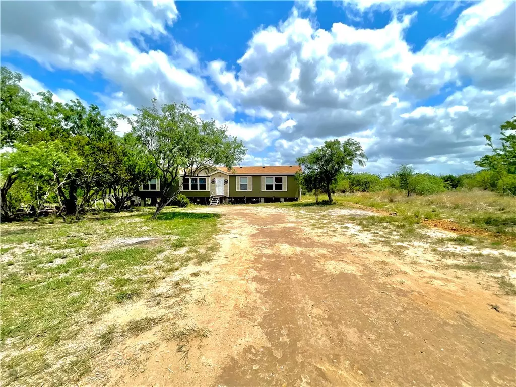 Sandia, TX 78383,122 Arrowhead DR