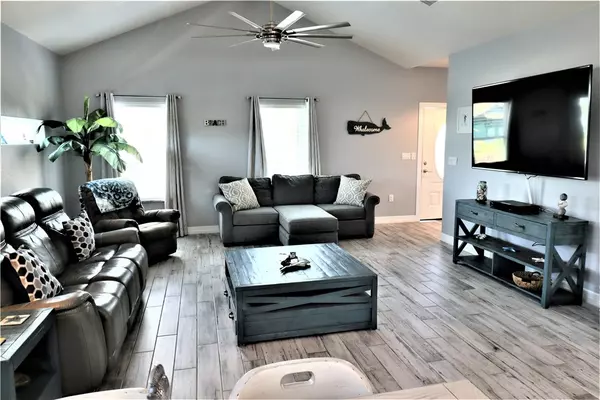 Port Aransas, TX 78373,415 S Gulf ST