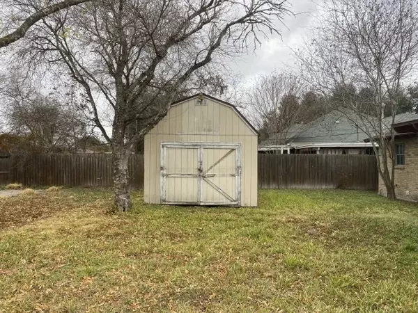 Alice, TX 78332,901 Franco DR