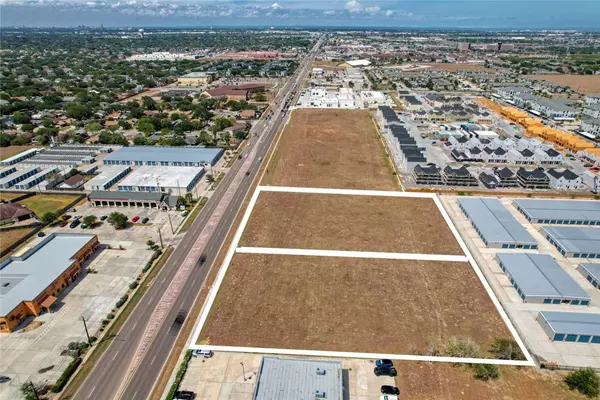 Corpus Christi, TX 78414,6902 & 6918 S Staples ST