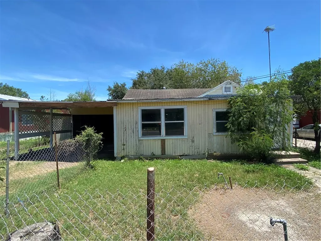 Alice, TX 78332,1523 Corina ST