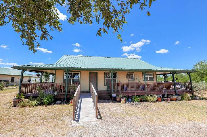 1508 Fm 351, Beeville, TX 78102