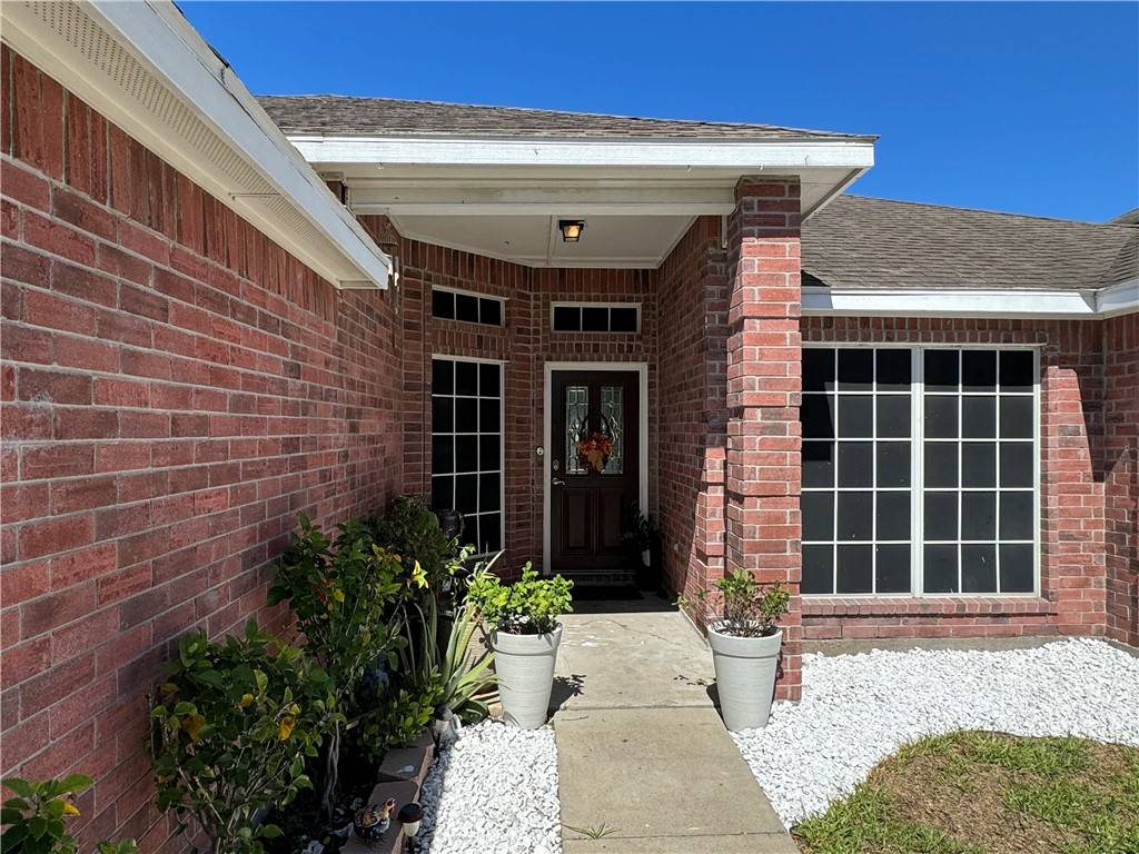 Kingsville, TX 78363,2106 BROOK