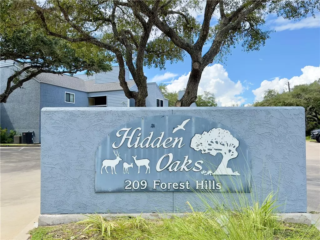 Rockport, TX 78382,209 Forest Hills #210