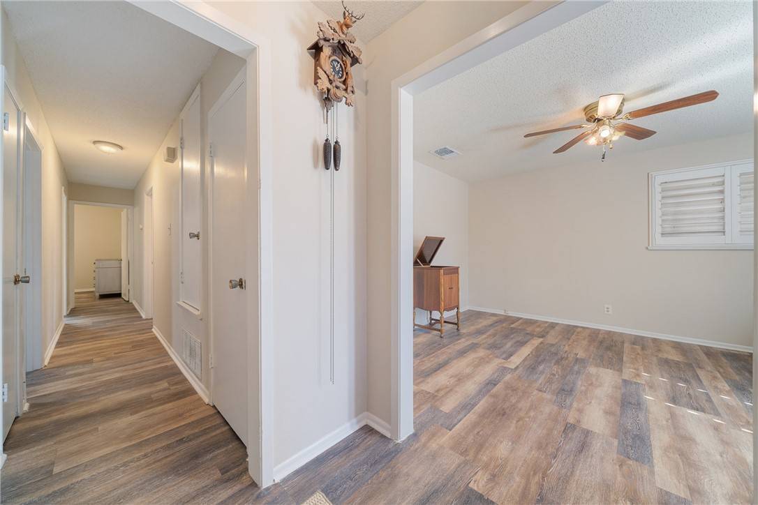 Corpus Christi, TX 78412,1637 W Manor DR