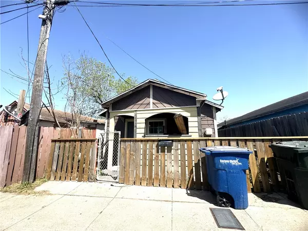 2118 Howard ST,  Corpus Christi,  TX 78408