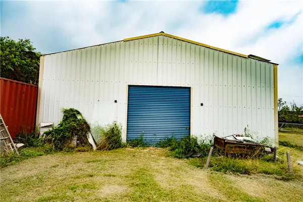 Bayside, TX 78340,608 First ST