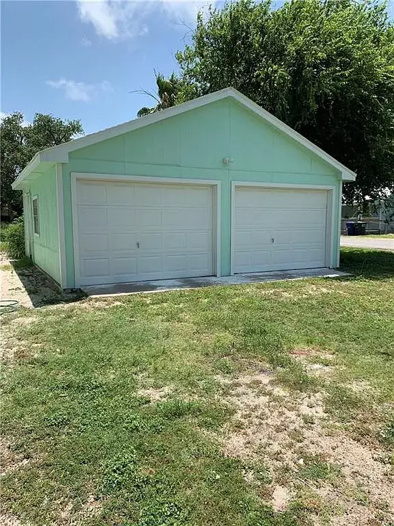 Corpus Christi, TX 78418,737 Webb ST