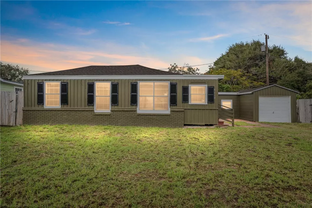 Corpus Christi, TX 78418,4118 Claudia DR