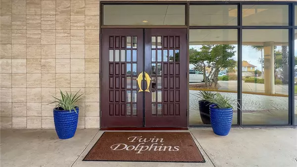 Corpus Christi, TX 78412,4350 Ocean DR #204