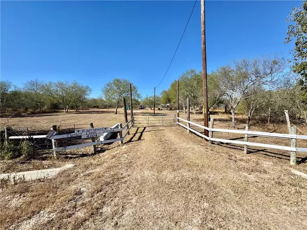 Orange Grove, TX 78372,4204 County Road 308