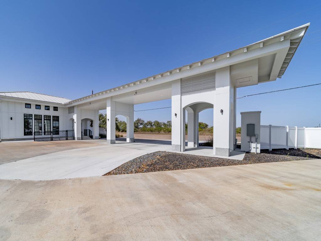Aransas Pass, TX 78336,1331 State Highway 188 #70