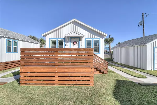 340 N Alister ST #3, Port Aransas, TX 78373