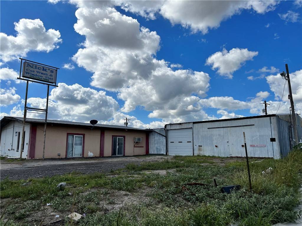 Freer, TX 78357,109 S Sun AVE