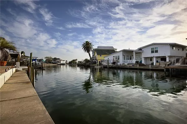 Rockport, TX 78382,14 Jamaica DR