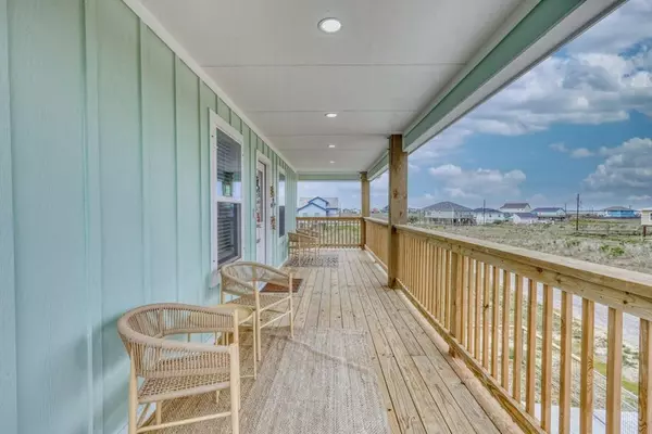 Rockport, TX 78382,370 W Misty Oak W