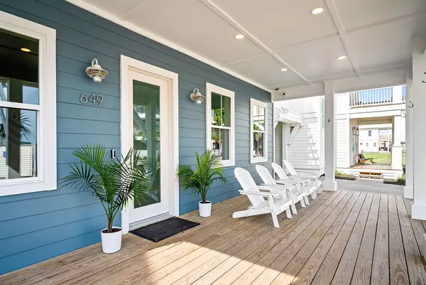 Port Aransas, TX 78373,649 W Center Square