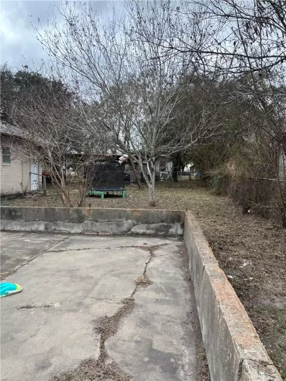 Alice, TX 78332,1315 S King ST