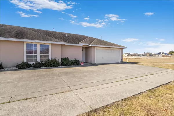 Corpus Christi, TX 78414,6834 Sandra LN #105