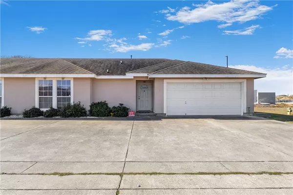 6834 Sandra LN #105, Corpus Christi, TX 78414