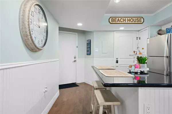 Port Aransas, TX 78373,1000 Lantana DR #103