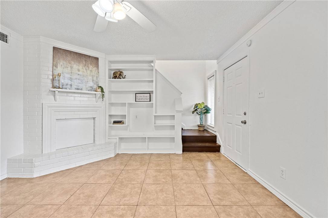 Corpus Christi, TX 78413,6702 Everhart #H104
