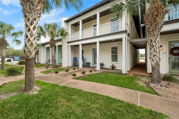 Rockport, TX 78382,105 Frontenac