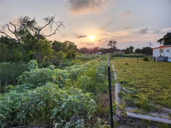 00 S Saunders ST, Aransas Pass, TX 78336