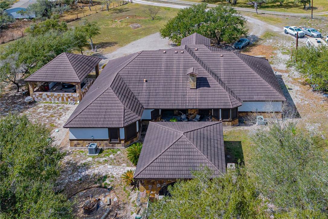 Rockport, TX 78382,5 W Pond